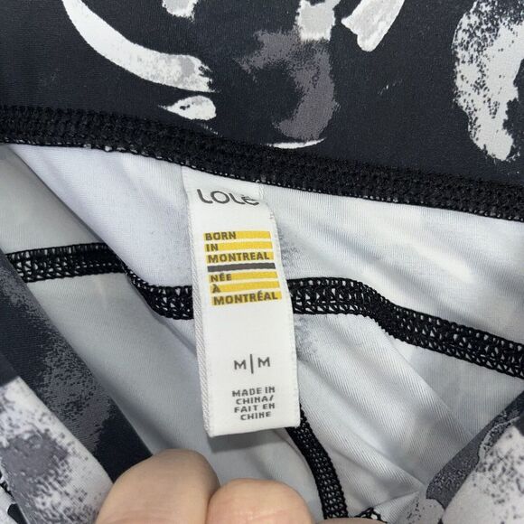 Lole women's Capri leggings medium side zipper pocket abstract Black Gray White - Picture 2 of 9